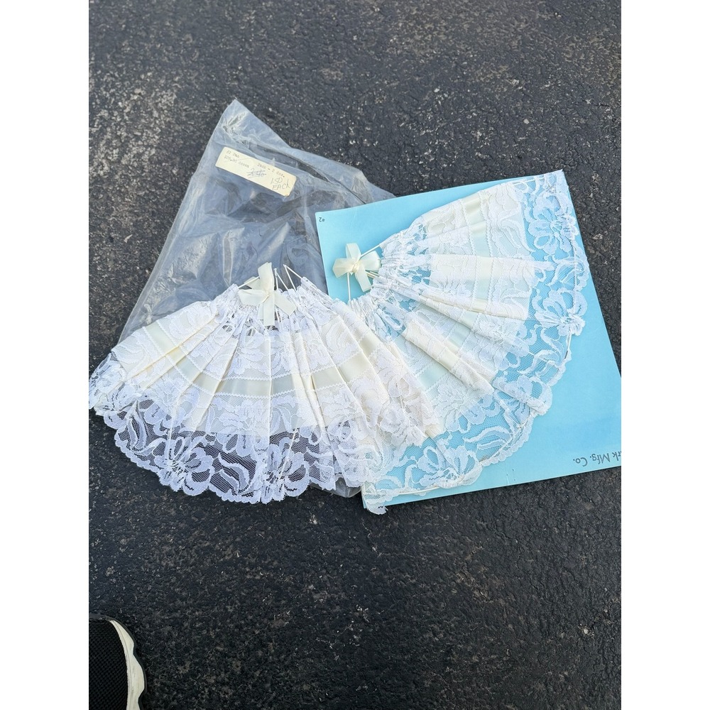 Vintage Clark Mfg Co White Lace Bridal Fans Set of 2 Wedding Photography Props
